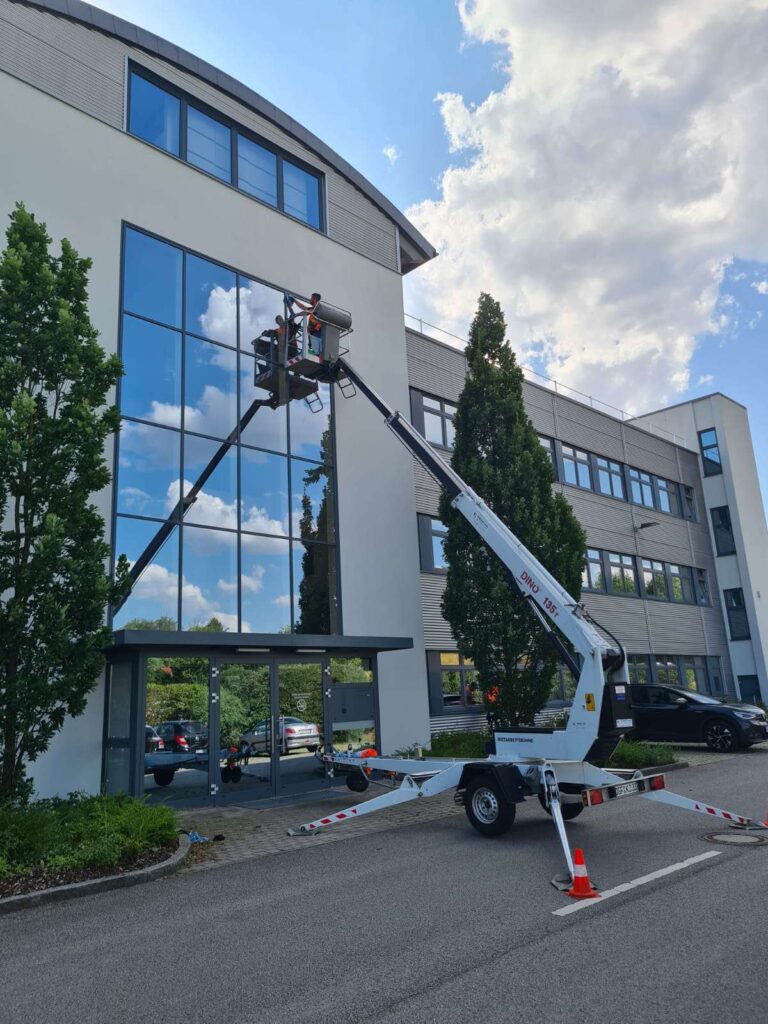 Fensterputzer Nürnberg – Fensterreinigung für Gewerbebetriebe